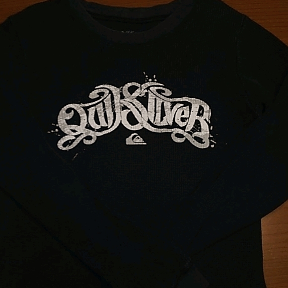 Quiksilver Other - Quick Silver Long sleeve boys shirt